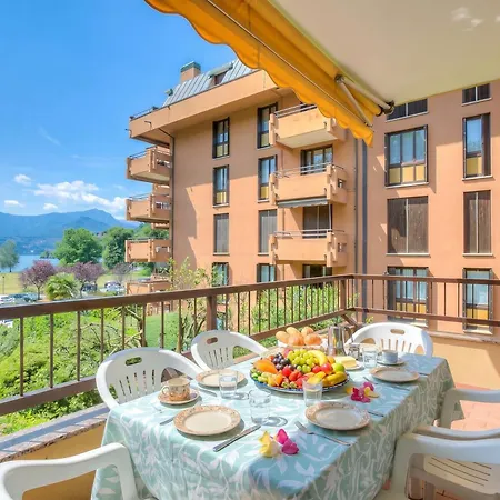 View 1br, Sleeps 4 - Happy
