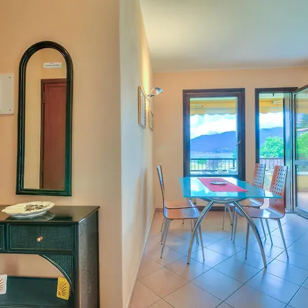 View 1br, Sleeps 4 - Happy Laveno-Mombello